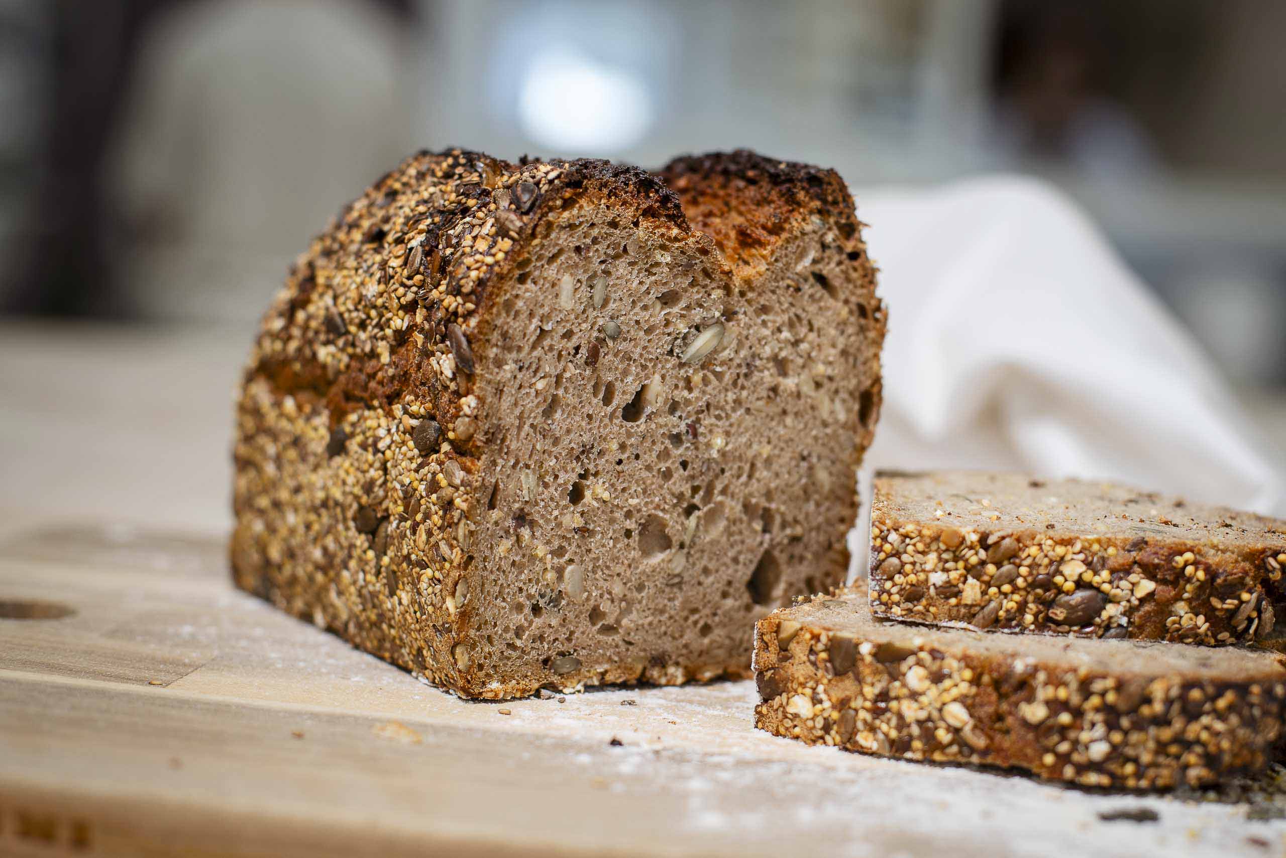 Authentic German Bread 'Sechskornbrot'