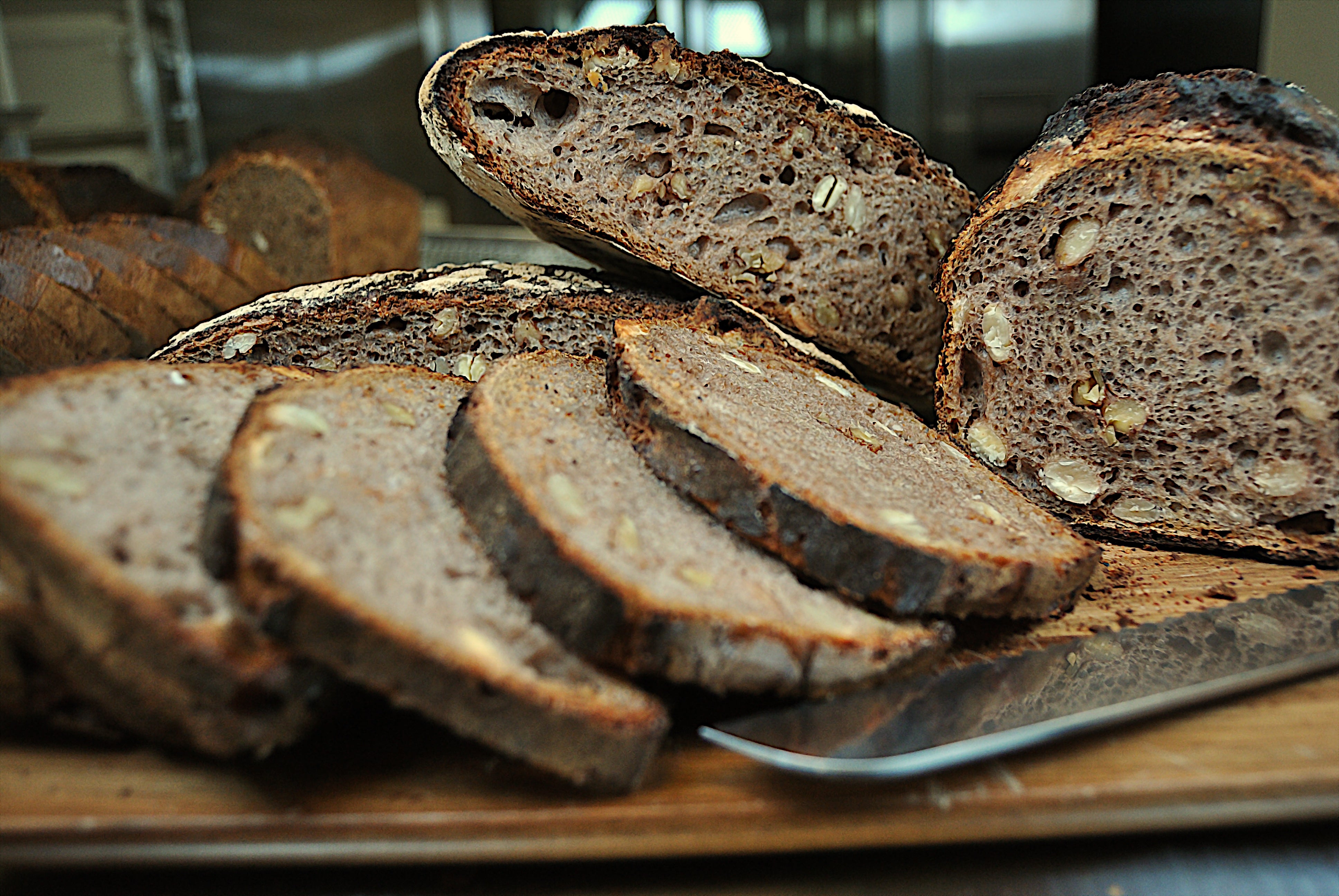 Harvest Heritage Loaf with nuts - Pain de Méteil aux noisettes