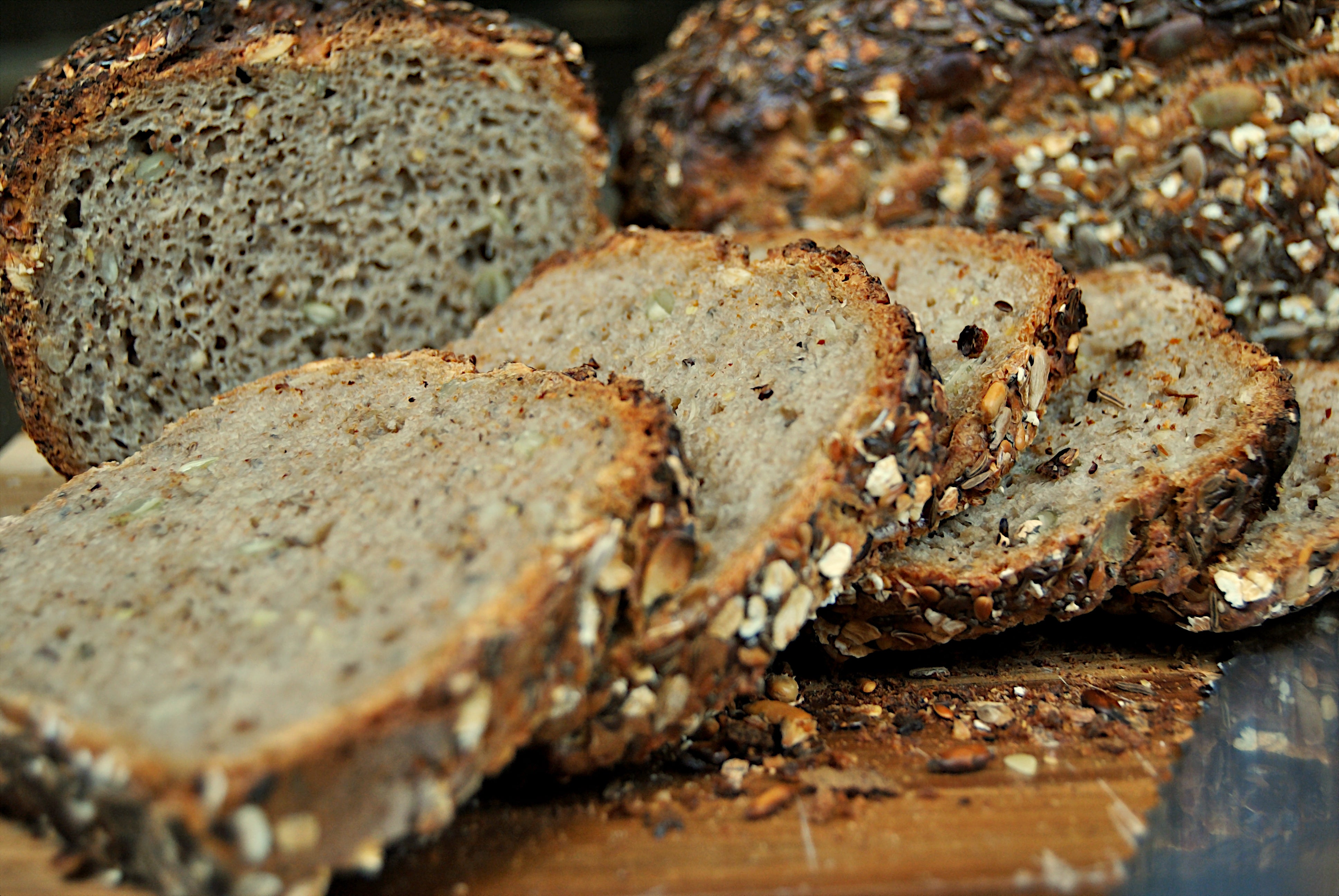 Authentic German Bread 'Sechskornbrot'